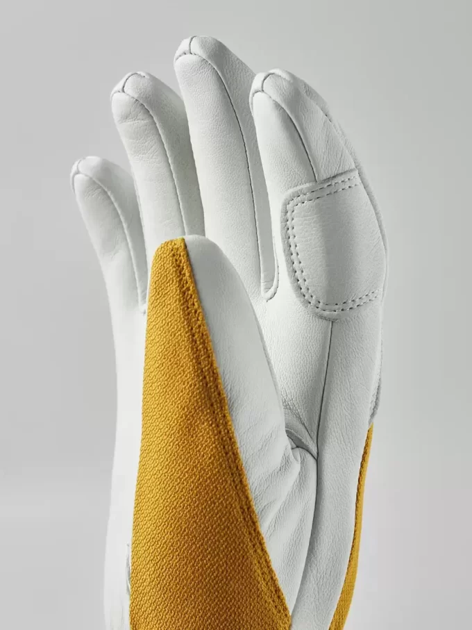 Hærens læderpatruljekvinde