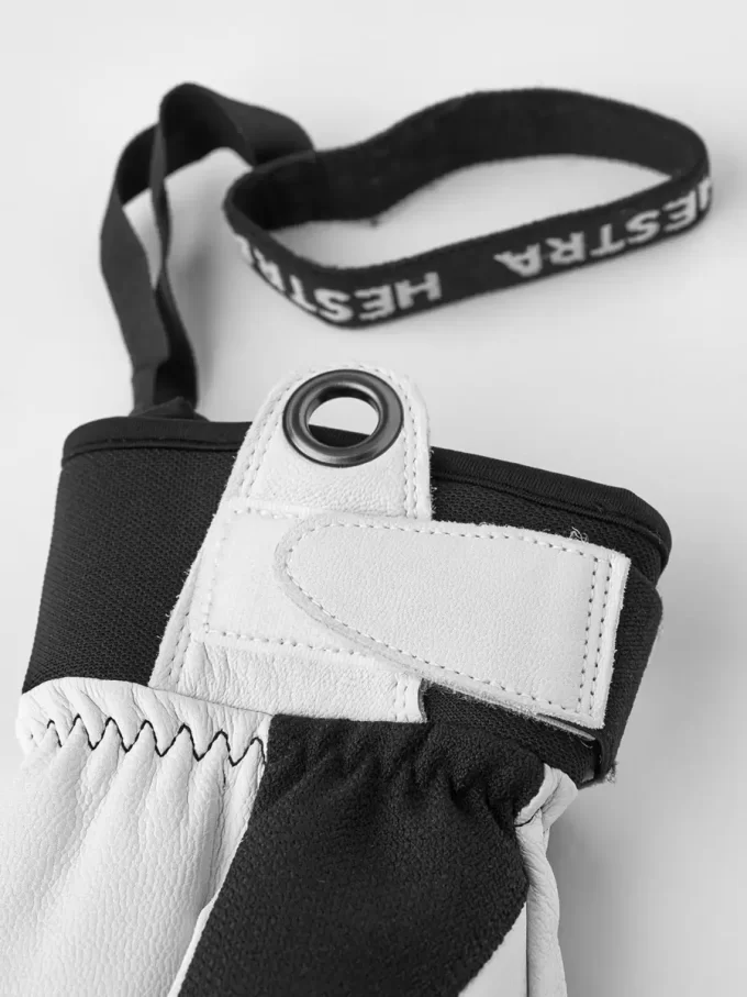 Hærens læderpatruljekvinde