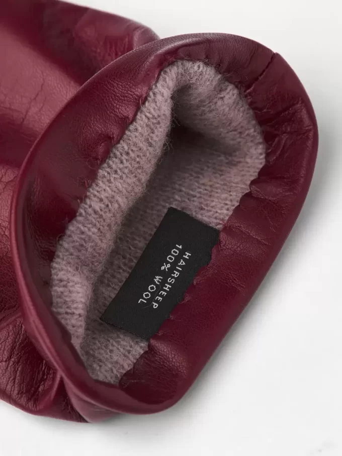 Hestra Isabel Mørkerød