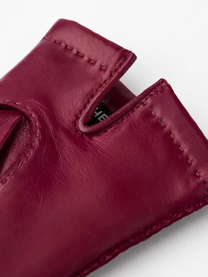 Hestra Mary Mørkerød