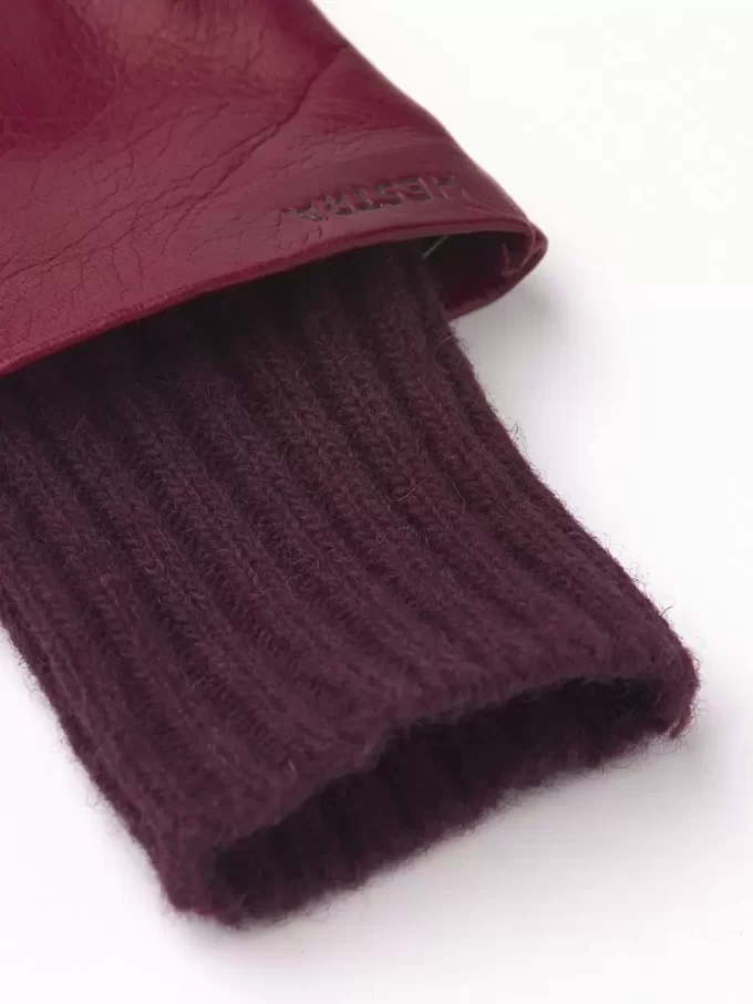 Hestra Megan Mørkerød