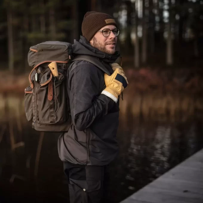 Hestra Njord Navy & naturlig brun