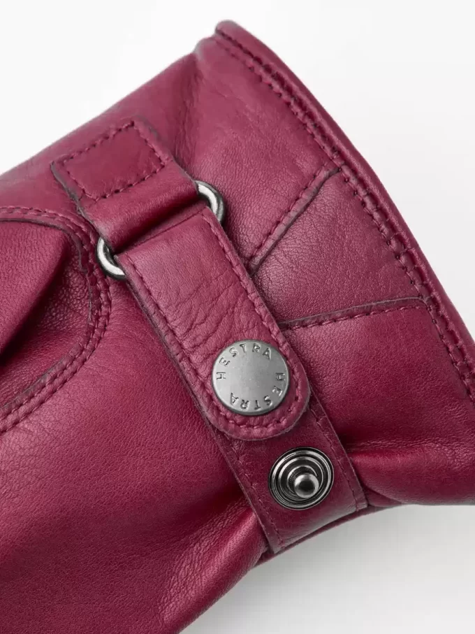 Hestra Åsa Mørkerød