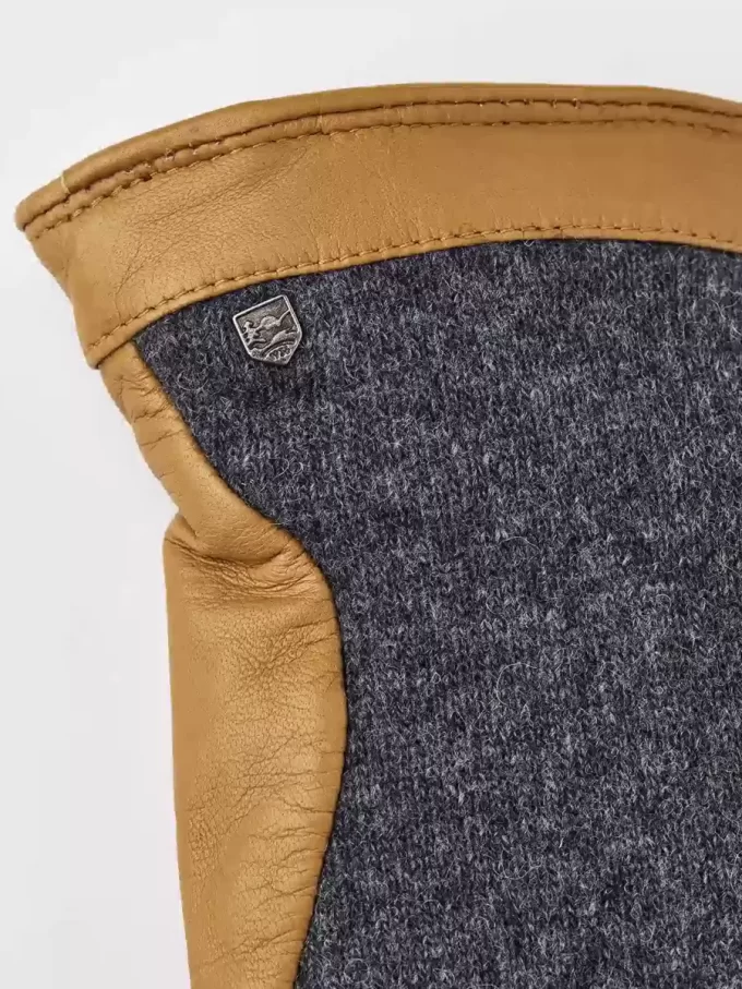 Hestra Saga Trækul & kamel