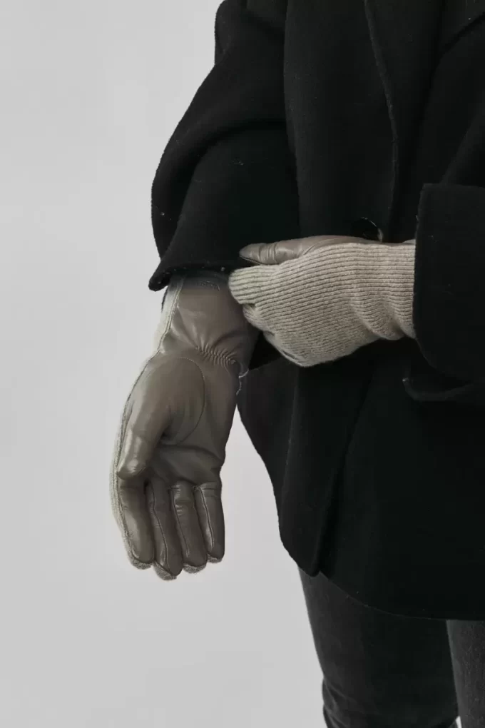 Hestra Samantha Clay