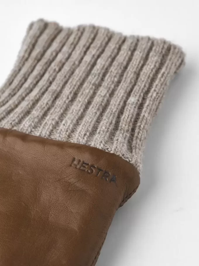 Hestra Tina Lysebrun Hestra Tina Lysebrun