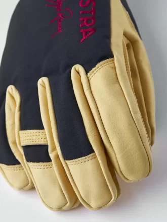 philippe raoux ecocuir shorts 2 330x440 - H&aelig;rens l&aelig;derpatruljehandske